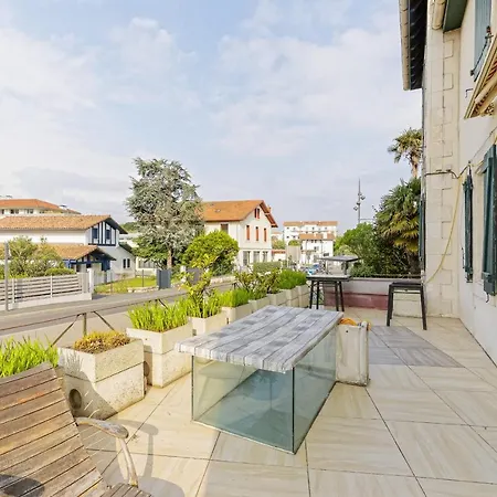 Σπίτι διακοπών Le Doolie's - Cebu Private - Garden - Lounge Μπιαρίτζ