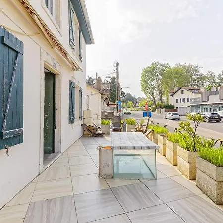 Le Doolie's - Cebu Private - Garden - Lounge Biarritz